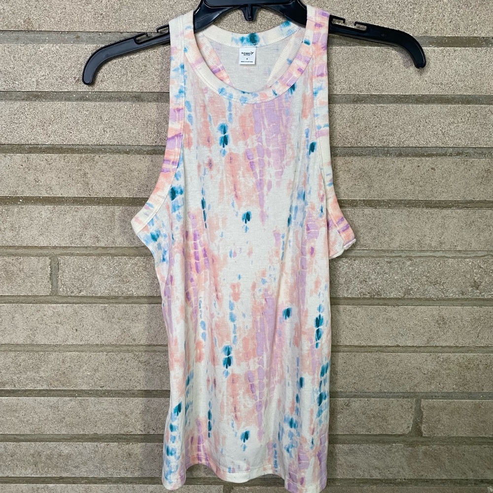 Old navy tank top